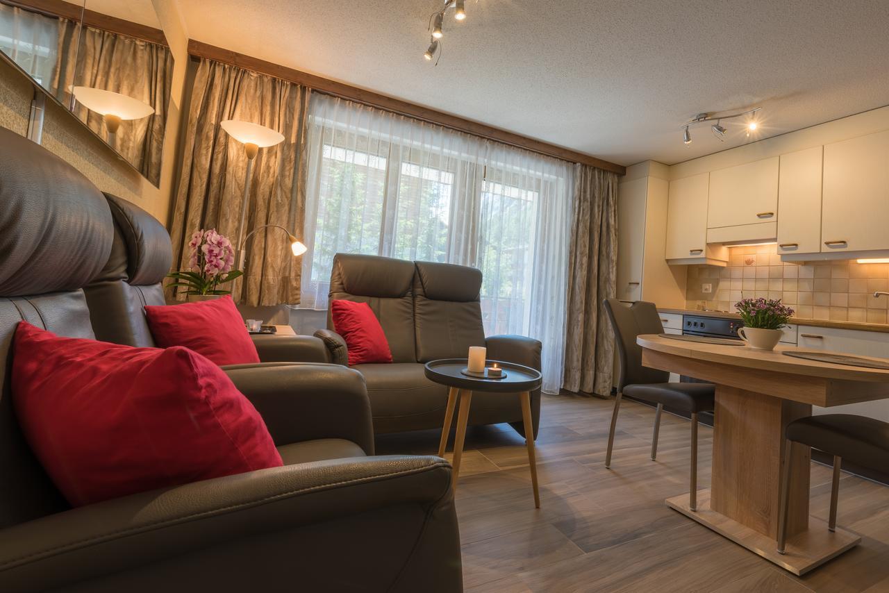 Апартаменты Haus Adora Саас-Альмагель Экстерьер фото